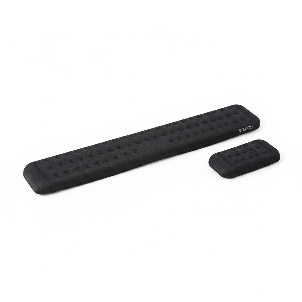 STUDEO Wrist Rest & Mouse Pad - White Background